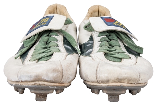 1984 Rickey Henderson Oakland As Game Used and Signed Mizuno Cleats (PSA/DNA & JT Sports)